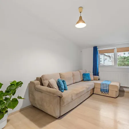 Comfy Near Gara De Nord Apartment